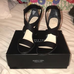 Simply Vera black heels